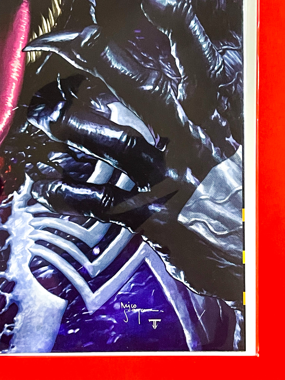 Bottom right corner of Venom #252 | Mico Suayan Cover