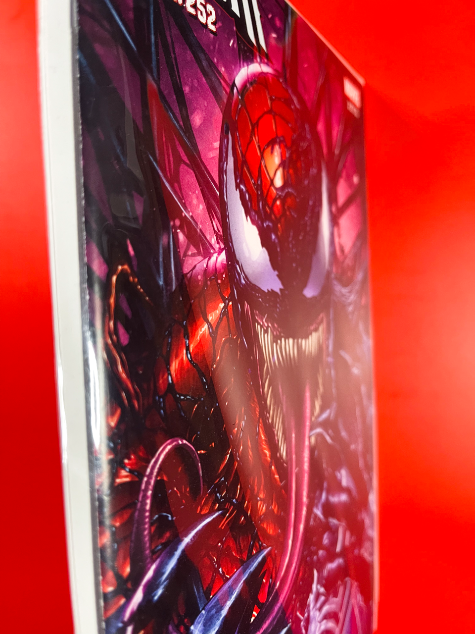 Venom #252 | Mico Suayan Cover