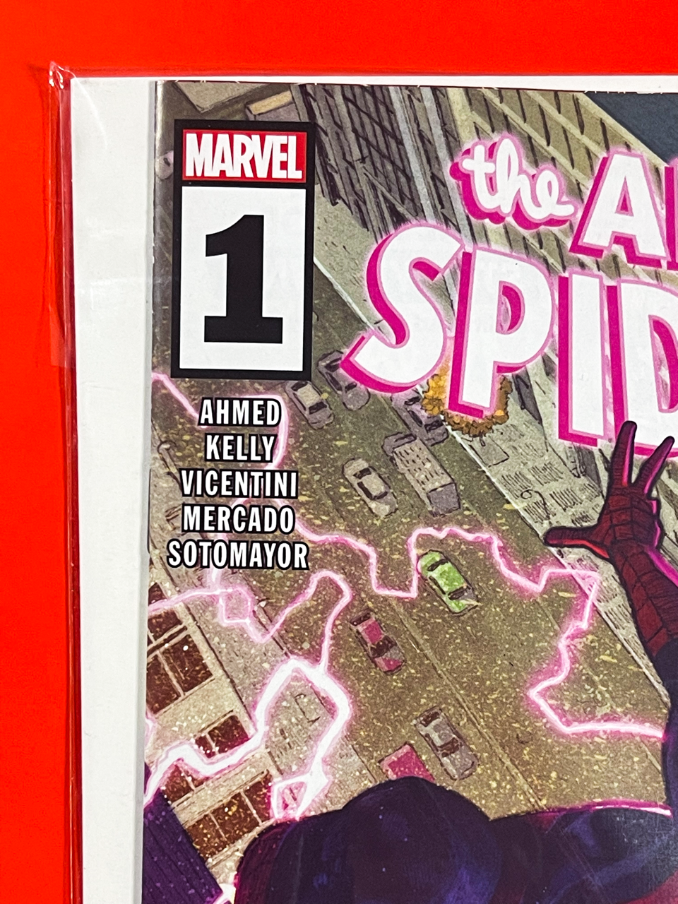 The Amazing Spider-Man Annual #1 | Francesco Mobili Cover