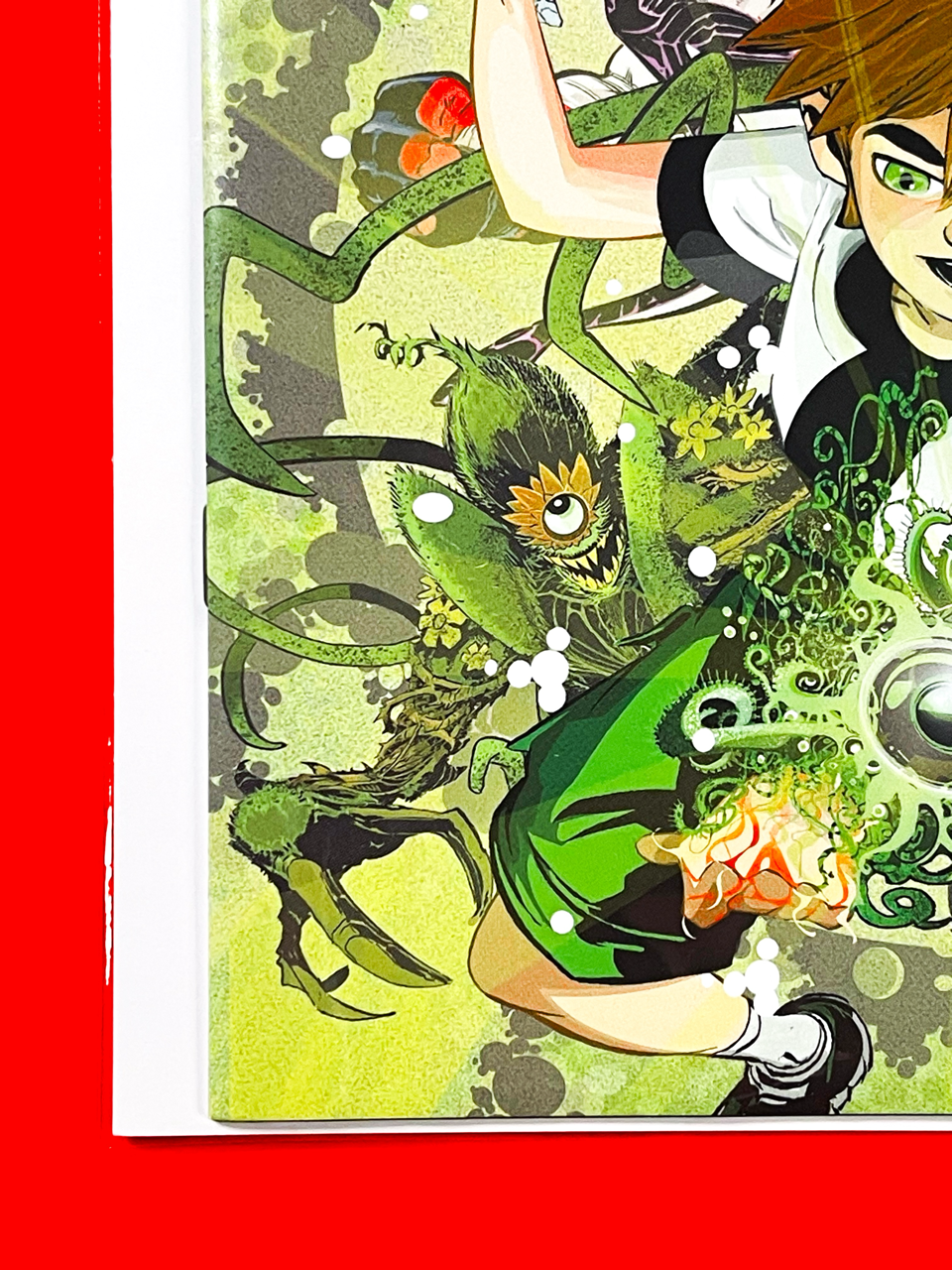 Bottom left corner of Ben 10 #1 | Duncan Rouleau Cover