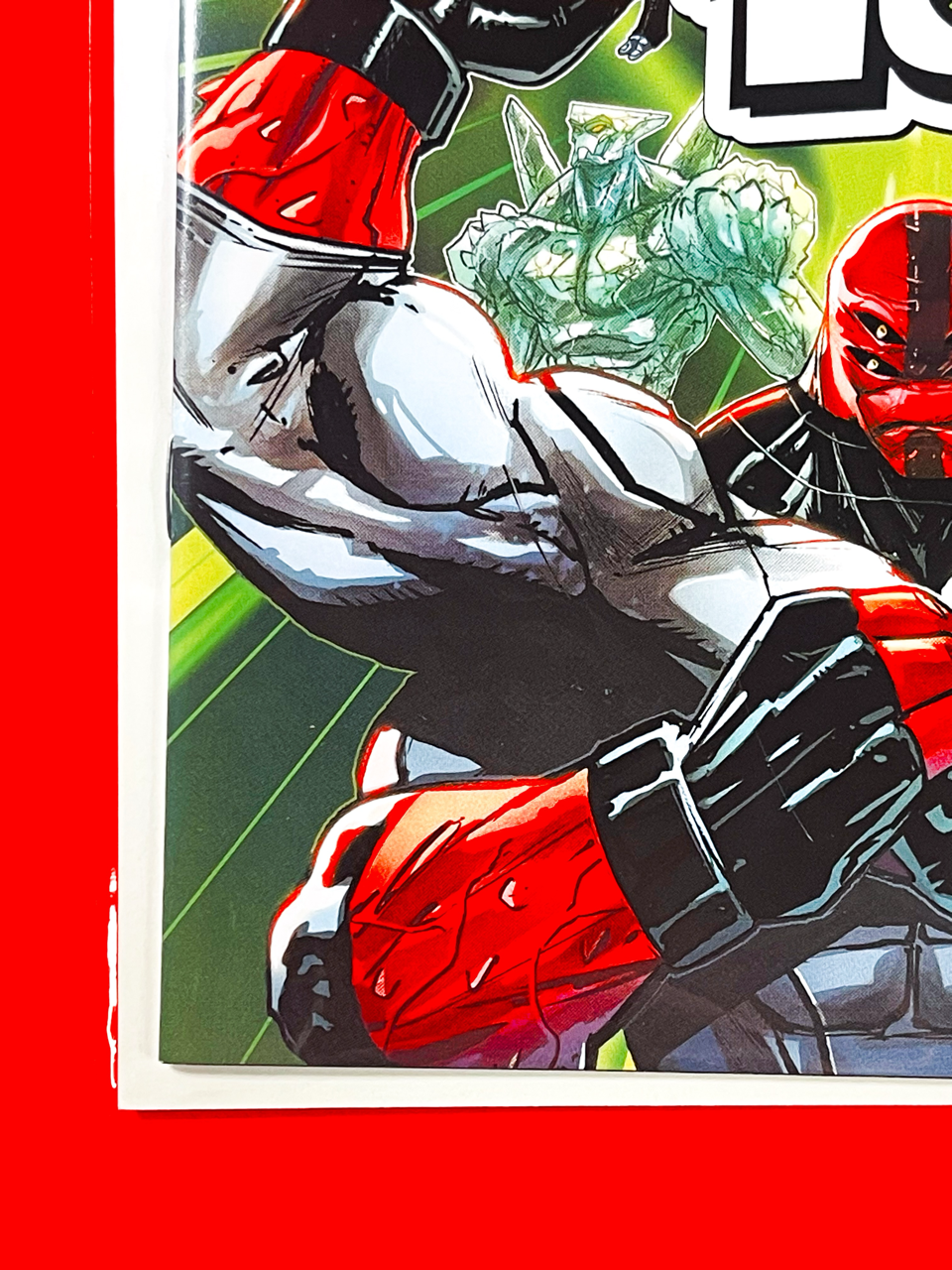 Bottom left corner of Ben 10 #1 | Robert Carey Cover