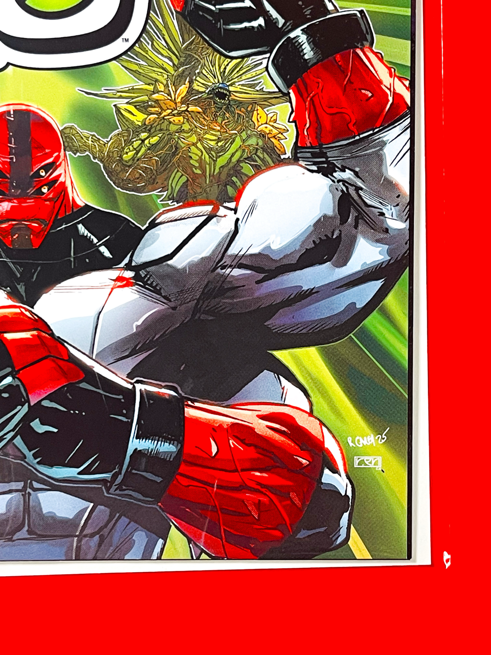 Bottom right corner of Ben 10 #1 | Robert Carey Cover
