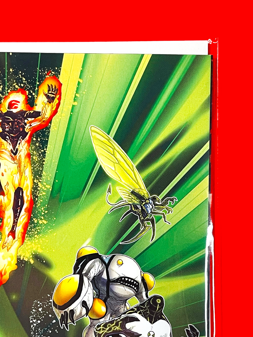 Top right corner of Ben 10 #1 | Robert Carey Cover