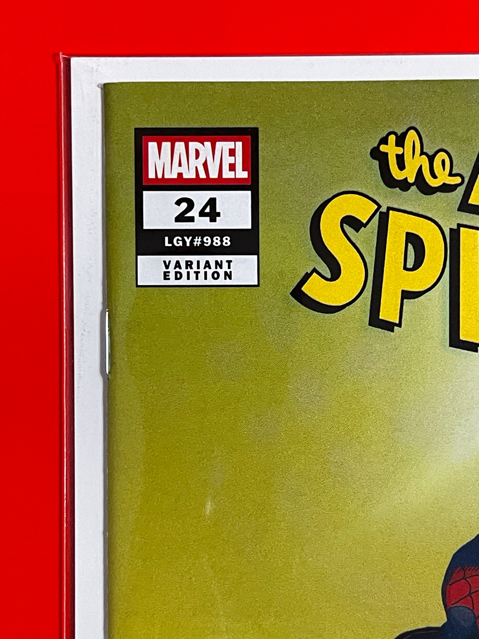 Top left corner of The Amazing Spider-Man #24 | Mark Bagley Cover