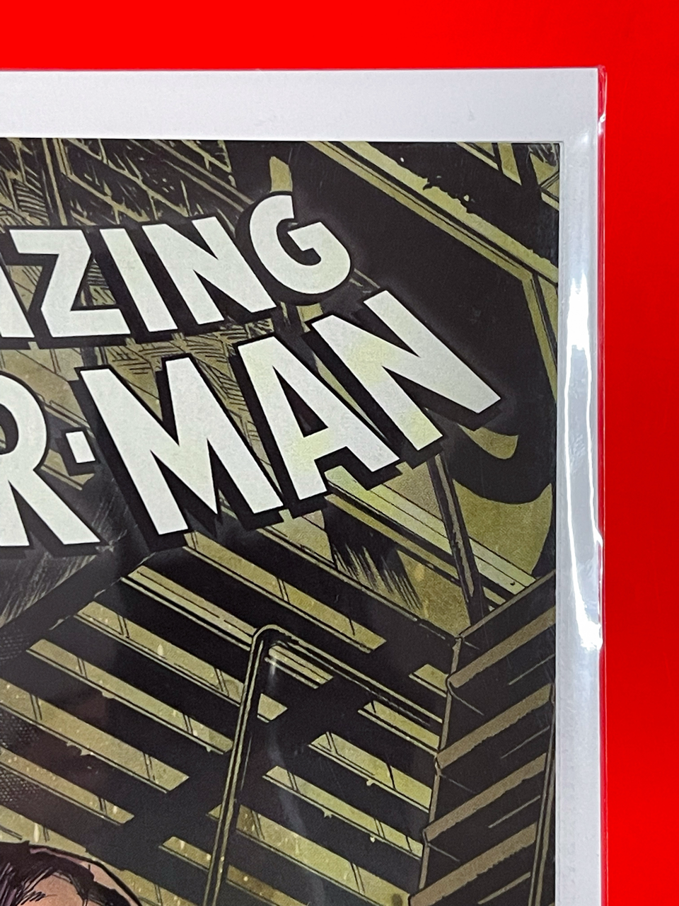 Top right corner of The Amazing Spider-Man #28 | Cory Smith Cover