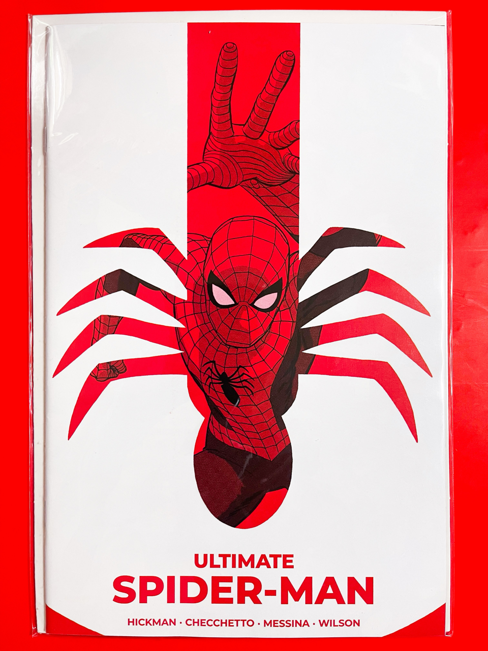 Main Cover of Ultimate Spider-Man #24 | Marcos Martin Cover