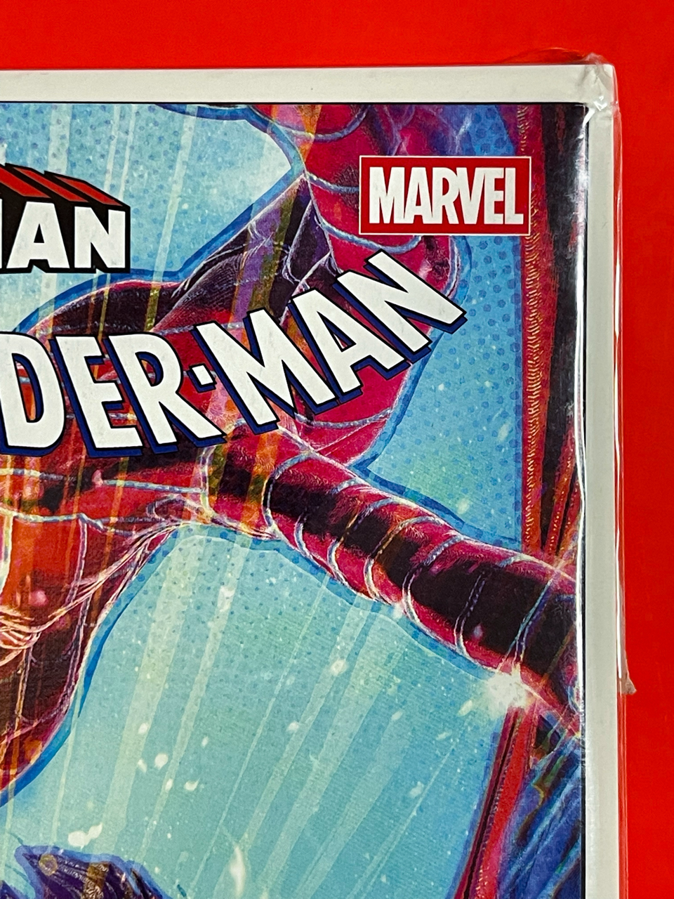 Top right corner of Superman & Spider-Man #1 | John Giang Cover